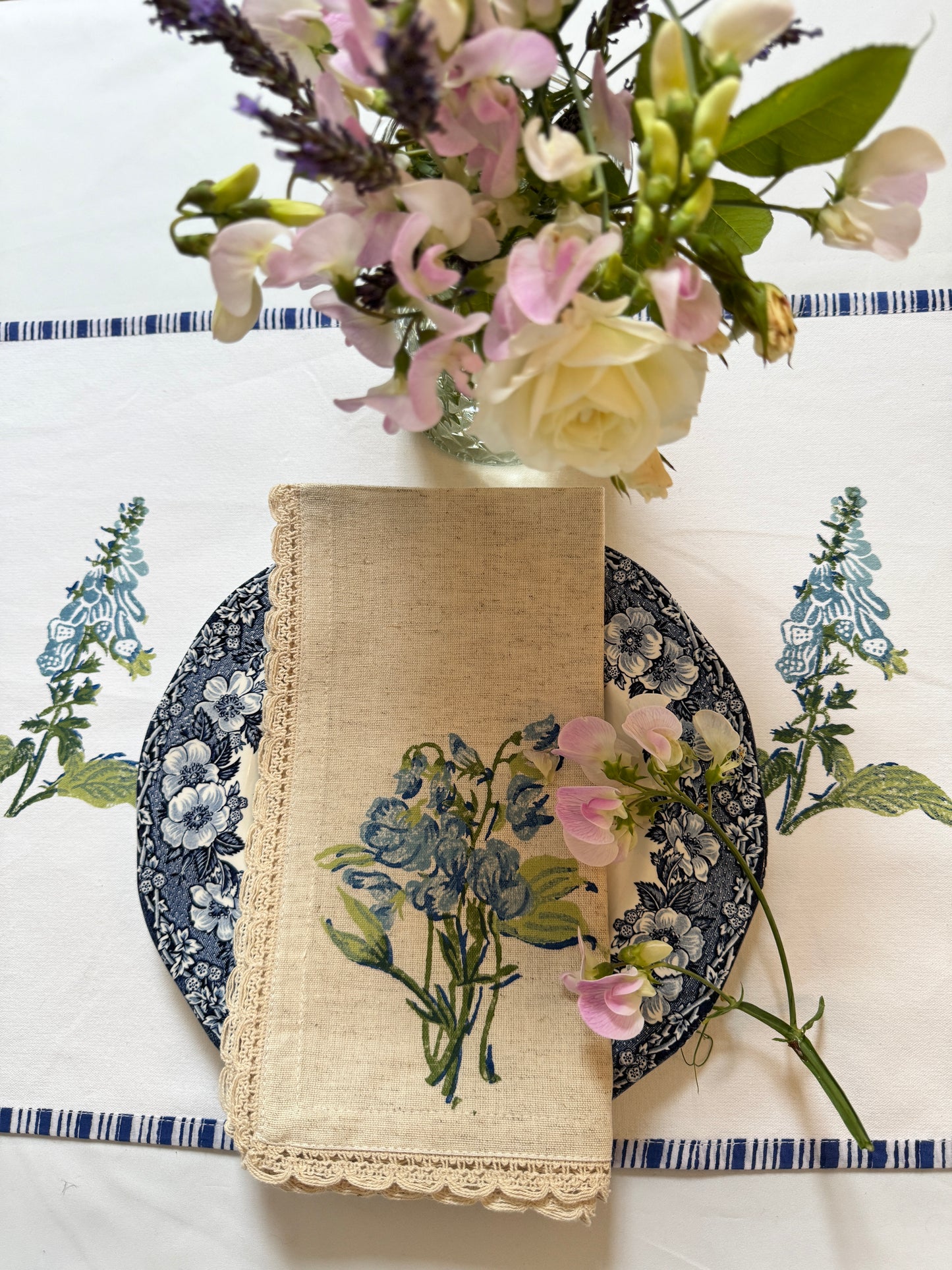 Sweet Pea & Foxglove Napkin Set (2)