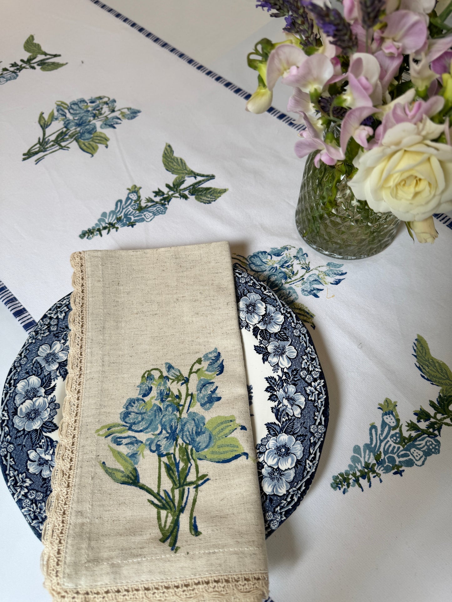 Sweet Pea & Foxglove Napkin Set (2)